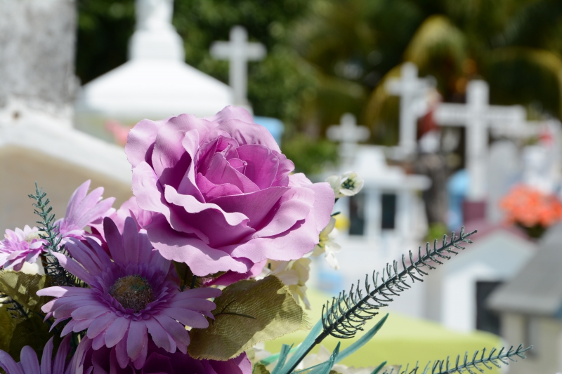 funeraire-CHATEAUNEUF D ENTRAUNES-min_cementerio-948048